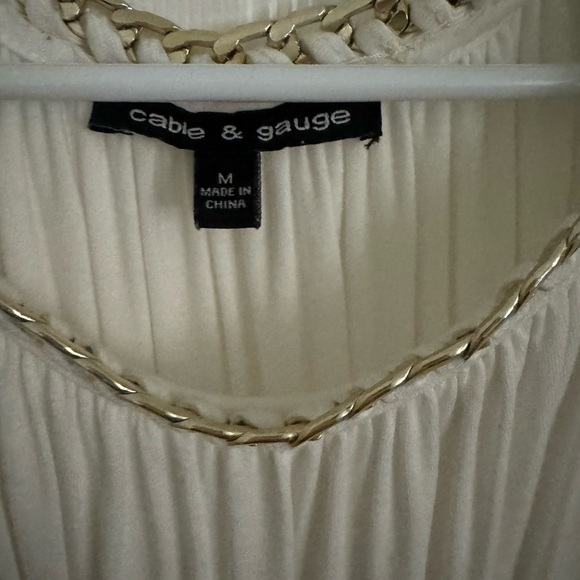 Top - Picture 2 of 3